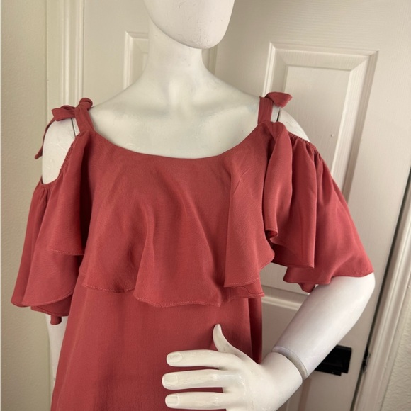 MISA Los Angeles Emil Off Cold Shoulder Coral Mini Dress Size Medium.  #102 - Picture 8 of 13